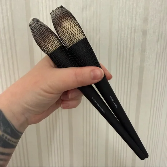 NIB Lithe The Essentials Face Brush Set Bronzer & Tapered Powder Brush - Picture 7 of 10